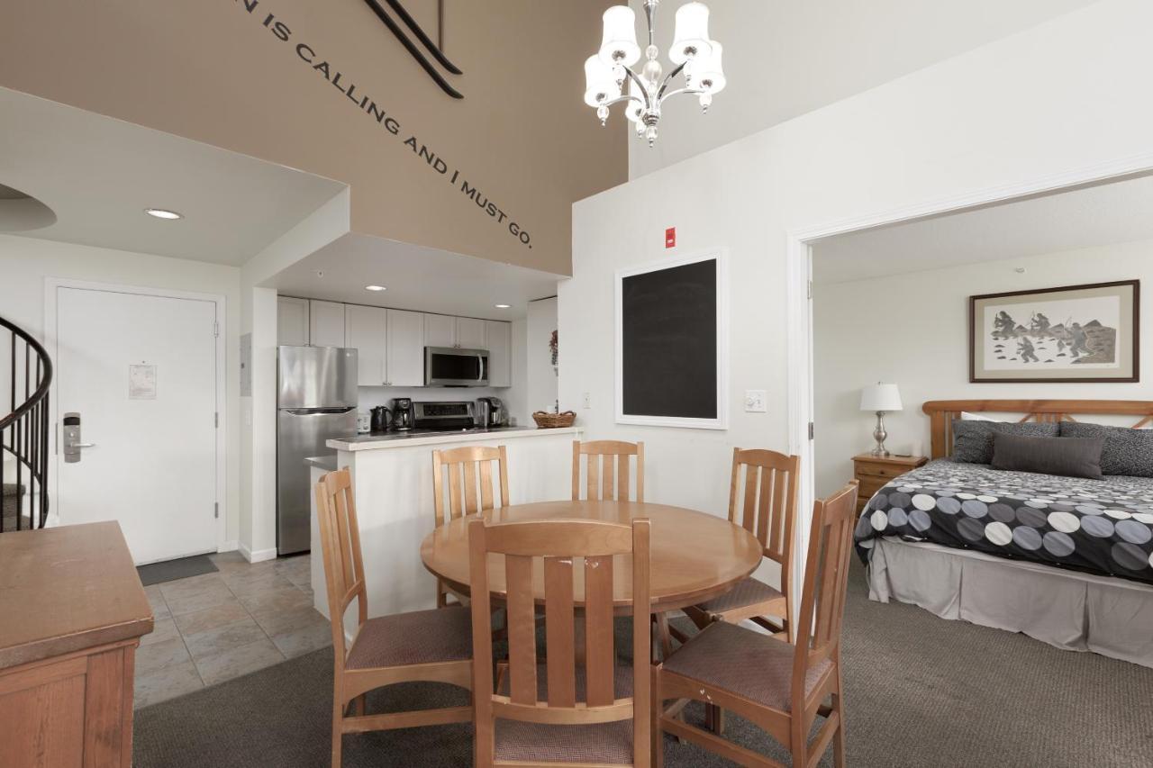Tyndall Stone Lodge By Cozystay Signature Уислър Екстериор снимка