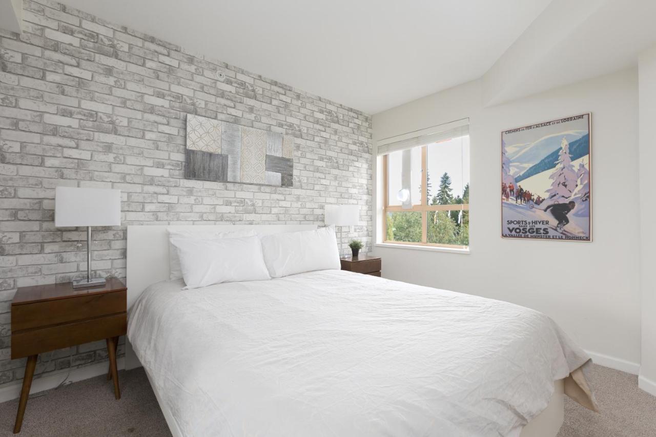 Tyndall Stone Lodge By Cozystay Signature Уислър Екстериор снимка