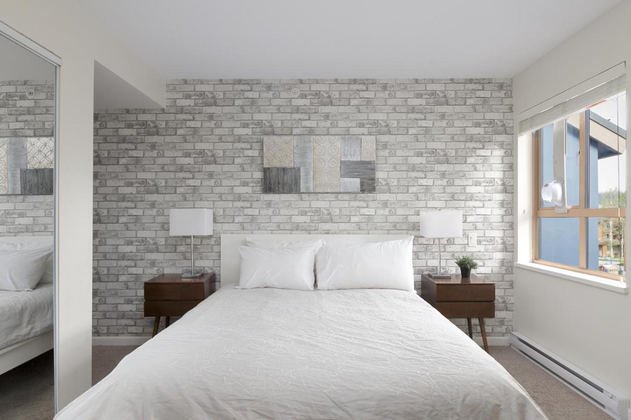 Tyndall Stone Lodge By Cozystay Signature Уислър Екстериор снимка
