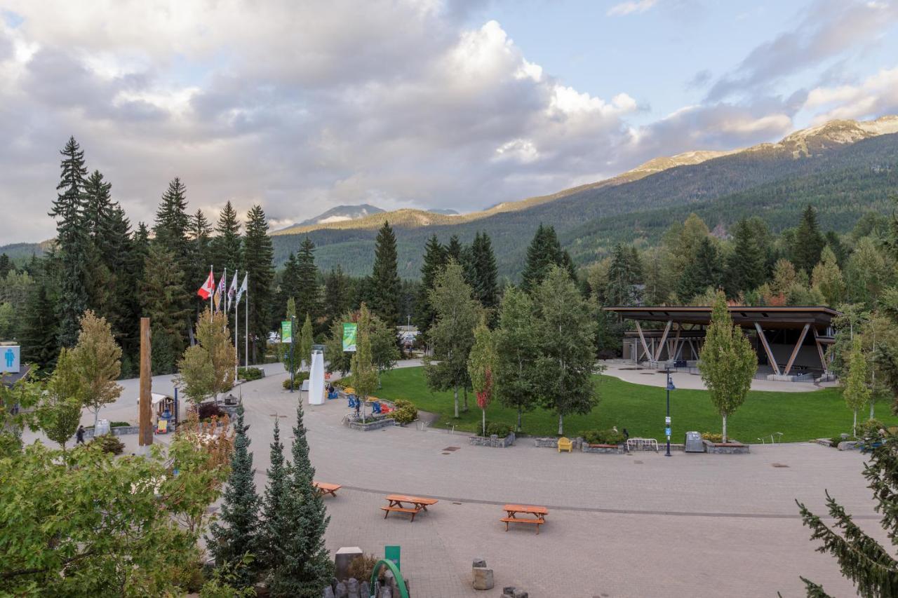 Tyndall Stone Lodge By Cozystay Signature Уислър Екстериор снимка